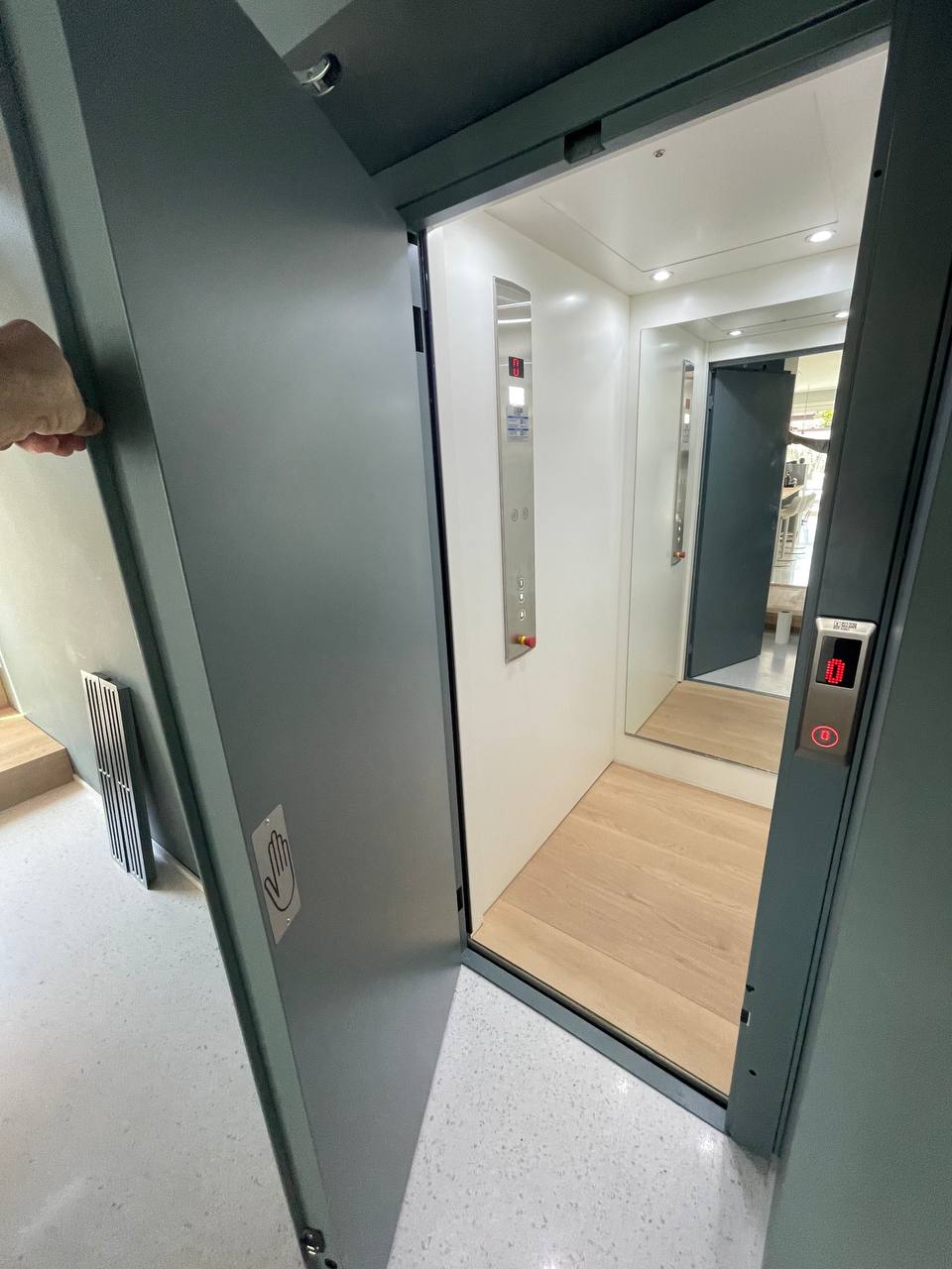 Impianti elevatori per ambienti residenziali - Ascensori Servizi